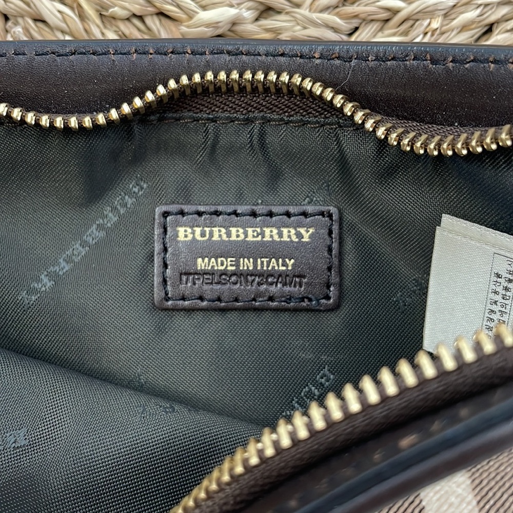 Burberry mini Clara wristlet pochette - Picture 10 of 16